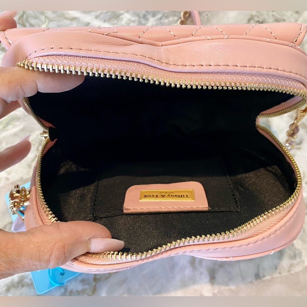 Tiffany & Fred Paris Heart Shape Quilted Leather Crossbody Bag NWT - Picture 5 of 5